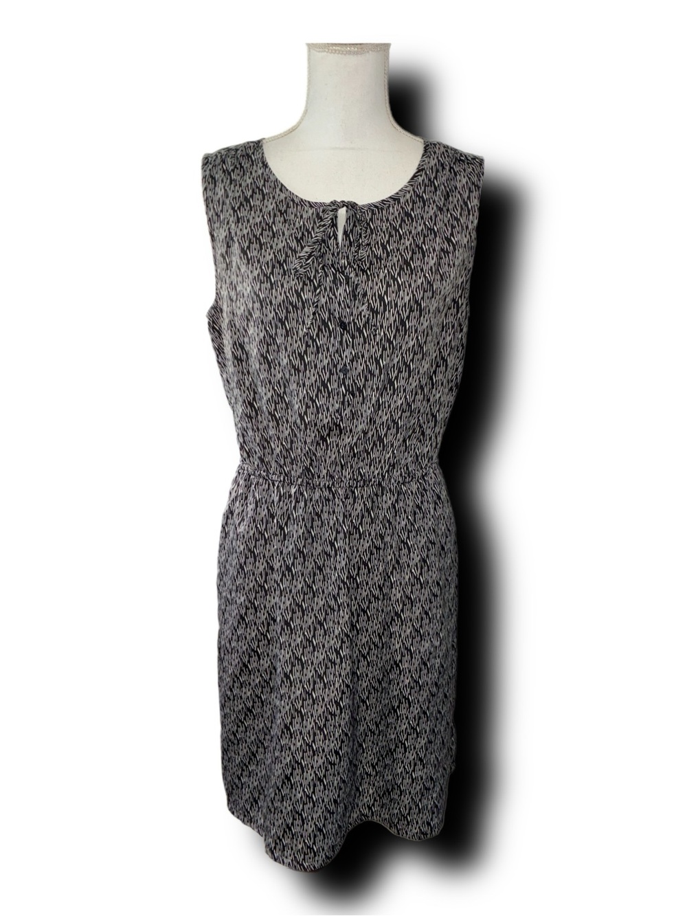 ANN TAYLOR LOFT Black & White Sleeveless Lined Button Front Sheath Dress